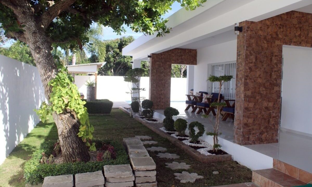 WhatsApp Image 2025-08-22 at 11.48.03 AM (3)