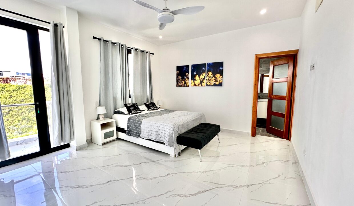 WhatsApp Image 2025-11-26 at 10.38.39 AM (1)