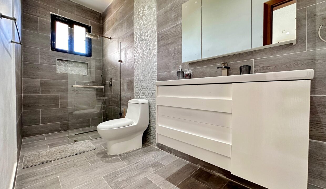 WhatsApp Image 2025-11-26 at 10.43.41 AM