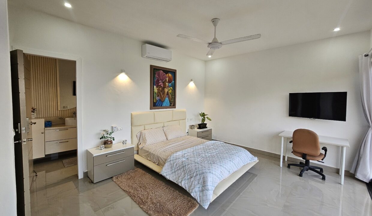 WhatsApp Image 2025-11-28 at 9.55.30 AM