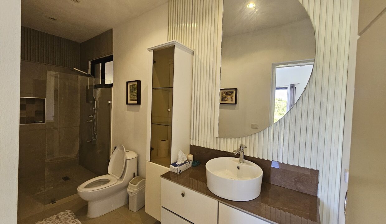 WhatsApp Image 2025-11-28 at 9.55.32 AM